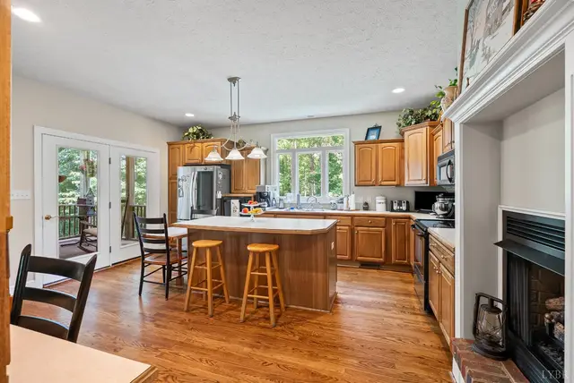 1004 Wildbriar Place, Forest VA, listing photo 7 of 12