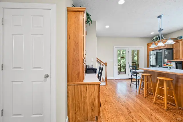 1004 Wildbriar Place, Forest VA, listing photo 8 of 12