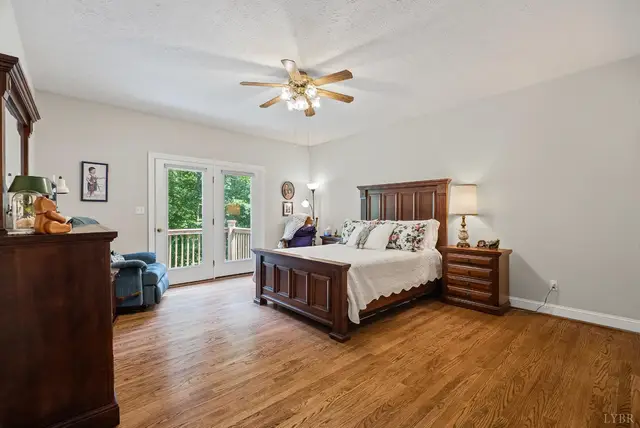 1004 Wildbriar Place, Forest VA, listing photo 11 of 12