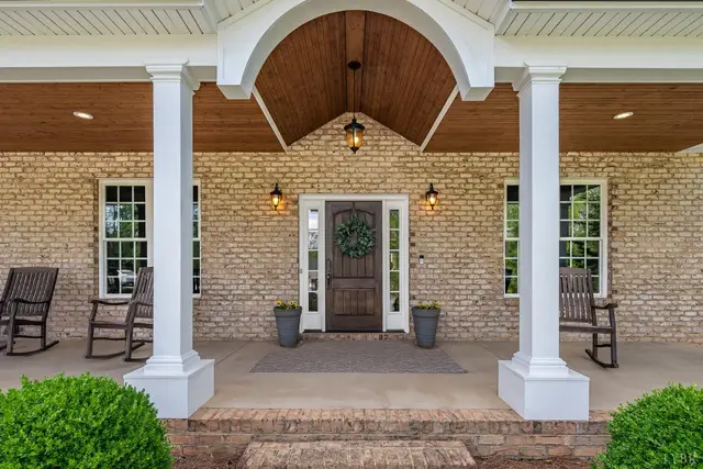 1009 Val Ter Court, Forest VA, listing photo 4 of 12