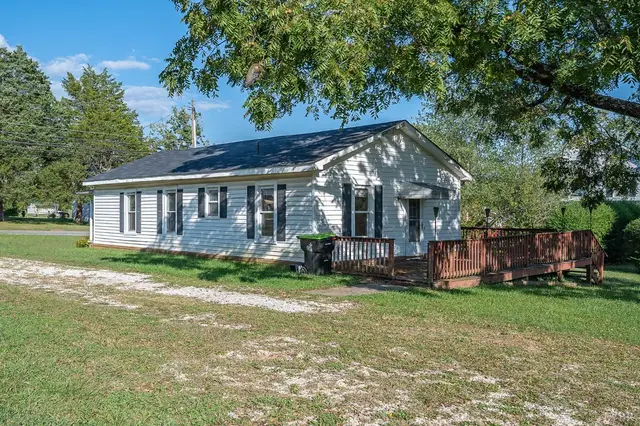 10435 Red House Road, Appomattox VA, listing photo 4 of 12