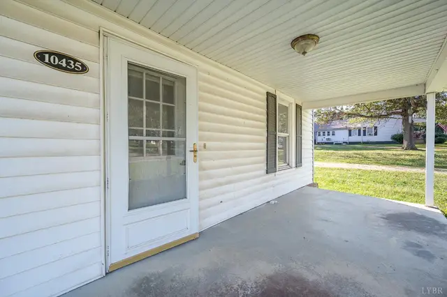 10435 Red House Road, Appomattox VA, listing photo 8 of 12