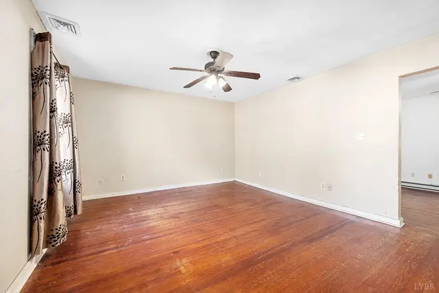 10435 Red House Road, Appomattox VA, listing photo 9 of 12