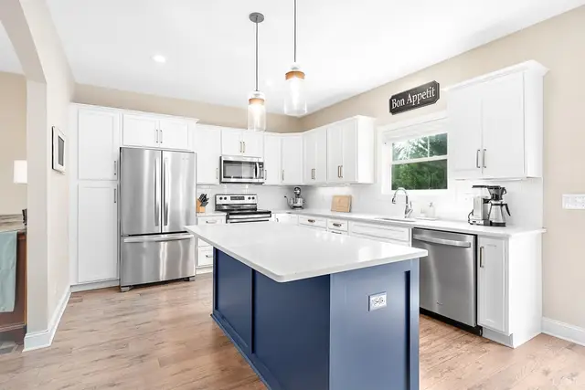 1051 Cobblestone Lane, Forest VA, listing photo 9 of 12