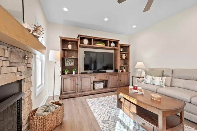 1083 Boonsboro Meadows Drive, Lynchburg VA, listing photo 7 of 12