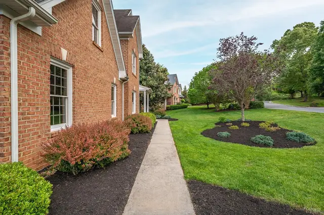 109 Lambeth Court, Lynchburg VA, listing photo 8 of 12