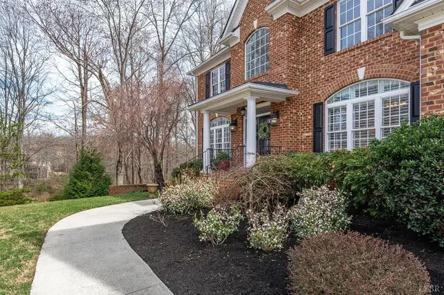 1108 Half Moon Court, Forest VA, listing photo 5 of 12