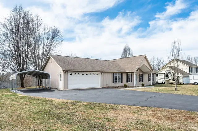 1247 Navigation Point, Goodview VA, listing photo 8 of 12