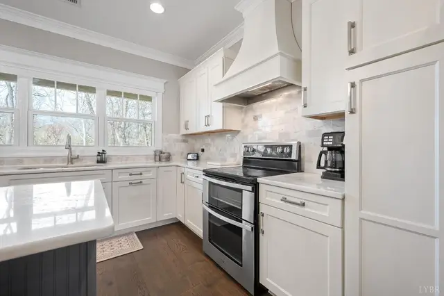1249 Sleepy Oak Lane, Forest VA, listing photo 8 of 12