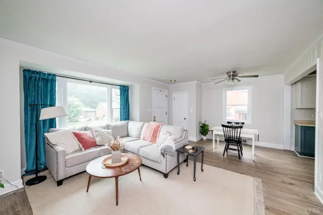 1305 Cherokee Avenue, Lynchburg VA, listing photo 9 of 12