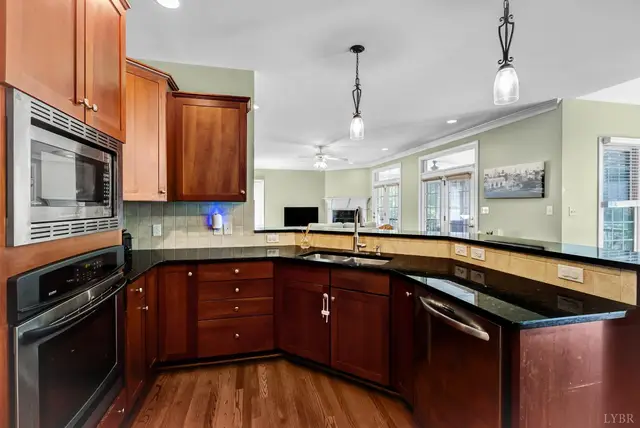 134 Beacon Hill Place, Lynchburg VA, listing photo 4 of 12