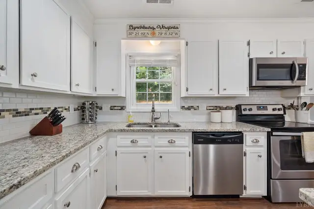 1706 Danbury Drive, Lynchburg VA, listing photo 11 of 12