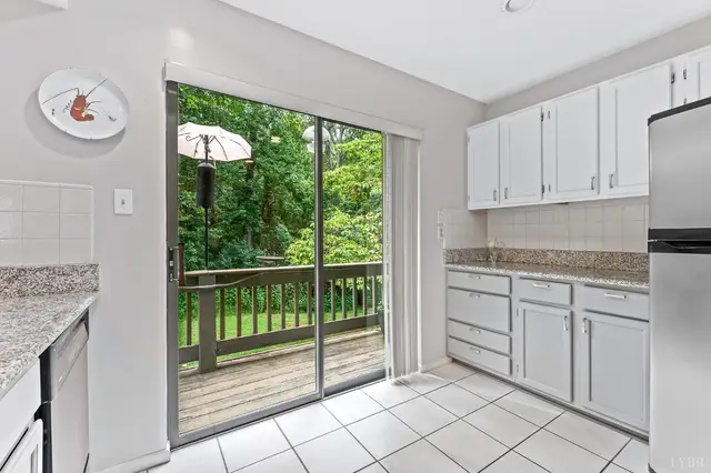 174 Sunset Ridge Road, Forest VA, listing photo 11 of 12