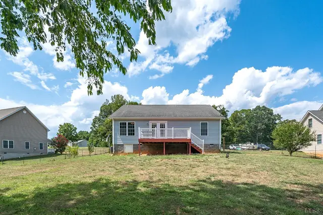 194 Oak Spring Lane, Madison Heights VA, listing photo 6 of 12