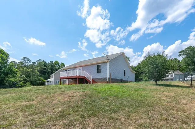 194 Oak Spring Lane, Madison Heights VA, listing photo 7 of 12