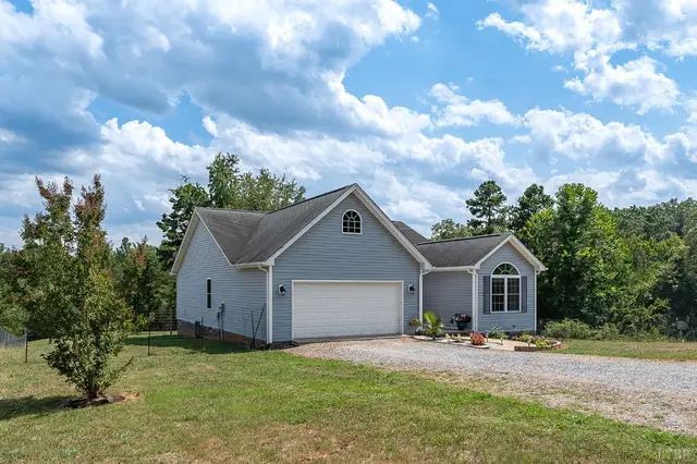 194 Oak Spring Lane, Madison Heights VA, listing photo 10 of 12