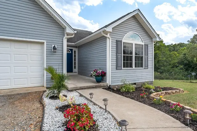 194 Oak Spring Lane, Madison Heights VA, listing photo 11 of 12