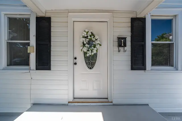 202 Longview Road, Hurt VA, listing photo 10 of 12