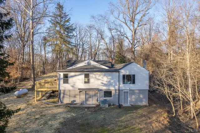 2033 Langhorne Road, Lynchburg VA, listing photo 5 of 12
