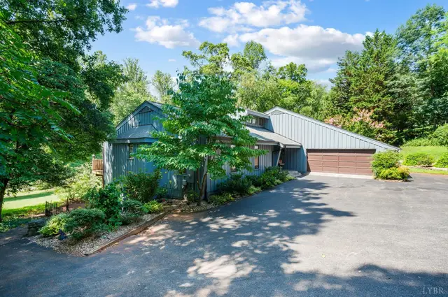 210 Huntingwood Boulevard, Lynchburg VA, listing photo 11 of 12