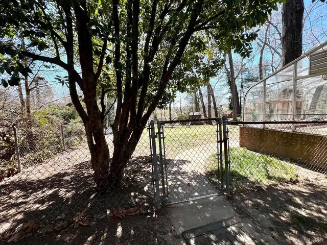 2118 Westerly Drive, Lynchburg VA, listing photo 4 of 12