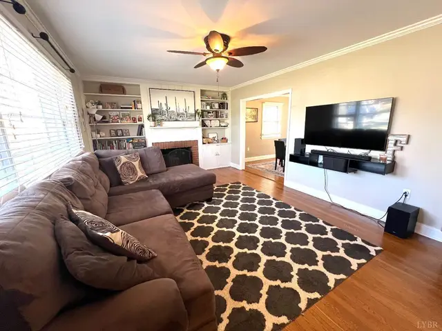 2118 Westerly Drive, Lynchburg VA, listing photo 8 of 12
