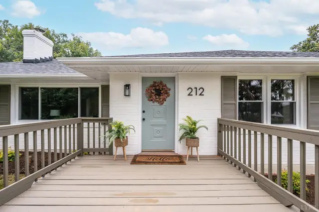 212 Roundelay Circle, Lynchburg VA, listing photo 4 of 12