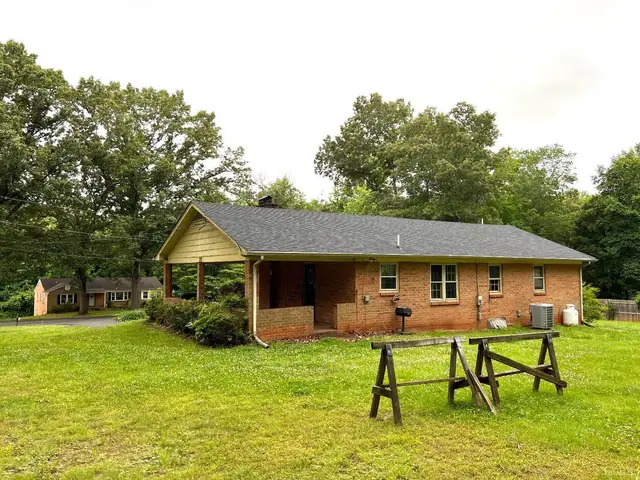 214 Blue Ridge Lane, Amherst VA, listing photo 5 of 12