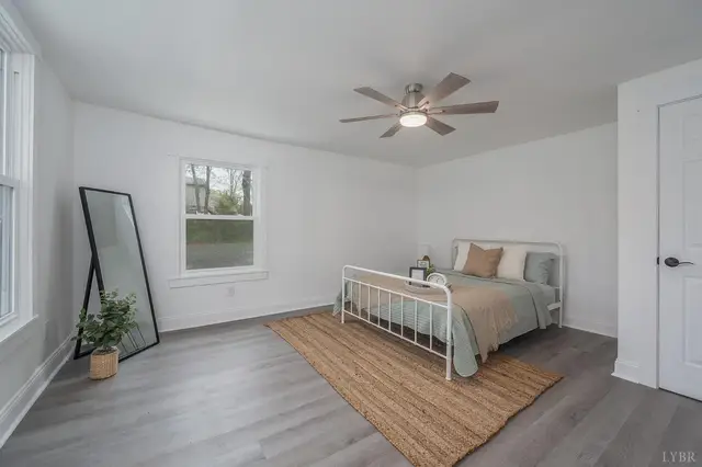 223 7th Street, Madison Heights VA, listing photo 12 of 12