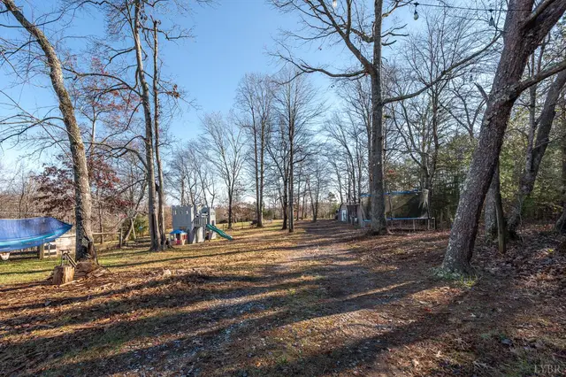 2389 New Chapel Road, Rustburg VA, listing photo 5 of 12