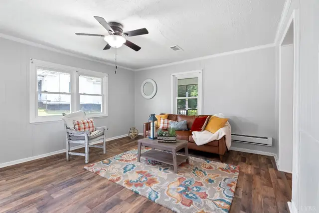 2401 Otey Street, Lynchburg VA, listing photo 4 of 12