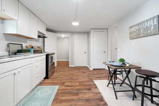 2401 Otey Street, Lynchburg VA, listing photo 10 of 12