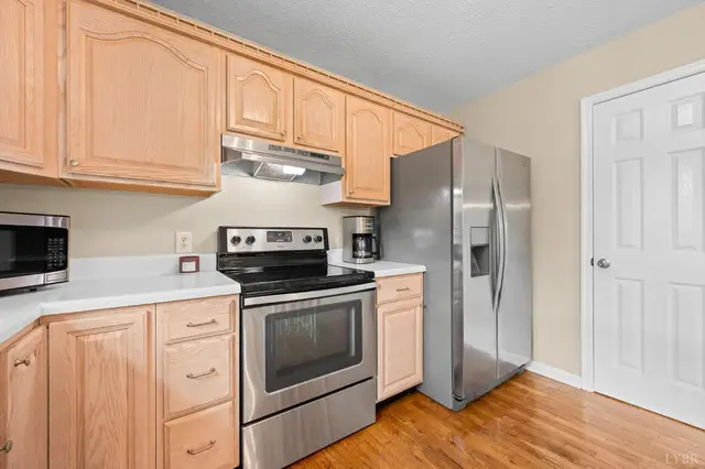 259 Crescent Lane, Monroe VA, listing photo 9 of 12