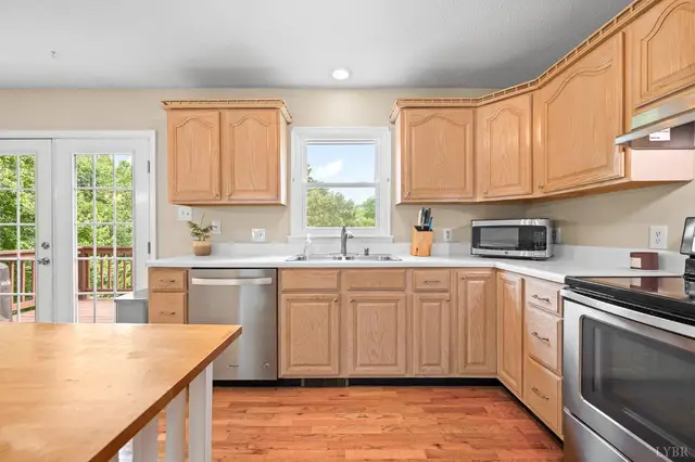 259 Crescent Lane, Monroe VA, listing photo 10 of 12