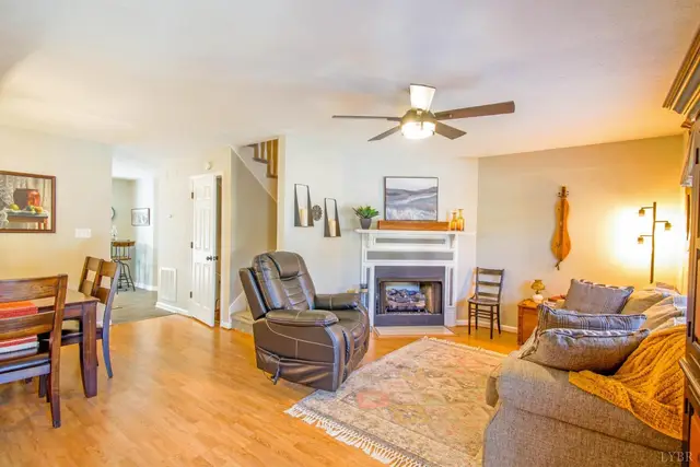 303 Wexview Lane, Lynchburg VA, listing photo 4 of 12
