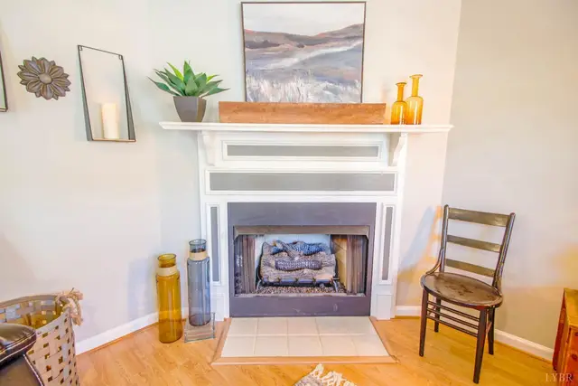 303 Wexview Lane, Lynchburg VA, listing photo 7 of 12