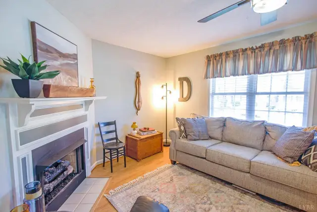 303 Wexview Lane, Lynchburg VA, listing photo 8 of 12