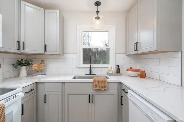 317 Warren Avenue, Lynchburg VA, listing photo 7 of 12