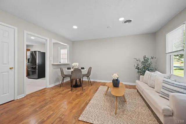319 Warren Avenue, Lynchburg VA, listing photo 6 of 12