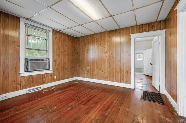 3243 Maryland Avenue, Lynchburg VA, listing photo 10 of 12
