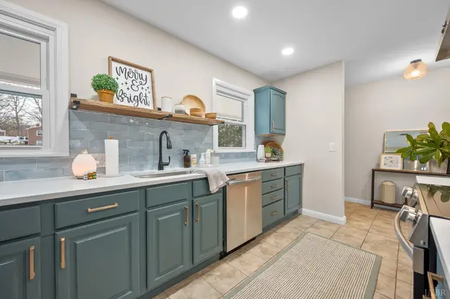 361 Woodhaven Drive, Lynchburg VA, listing photo 5 of 12