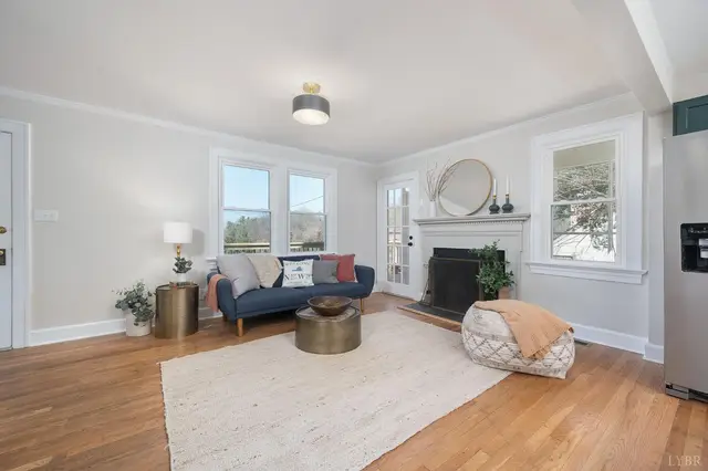38 Norfolk Avenue, Lynchburg VA, listing photo 4 of 12