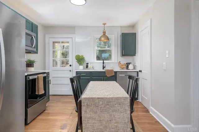 38 Norfolk Avenue, Lynchburg VA, listing photo 7 of 12