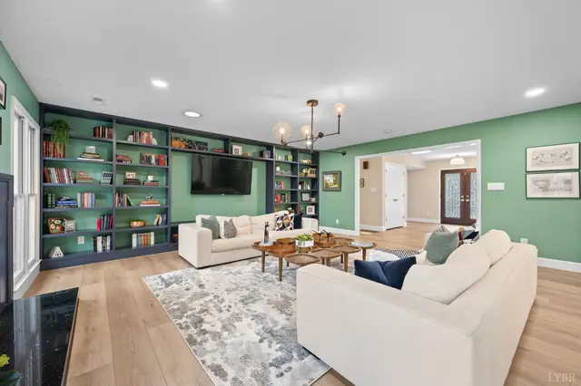 405 Meadowridge Drive, Lynchburg VA, listing photo 8 of 12