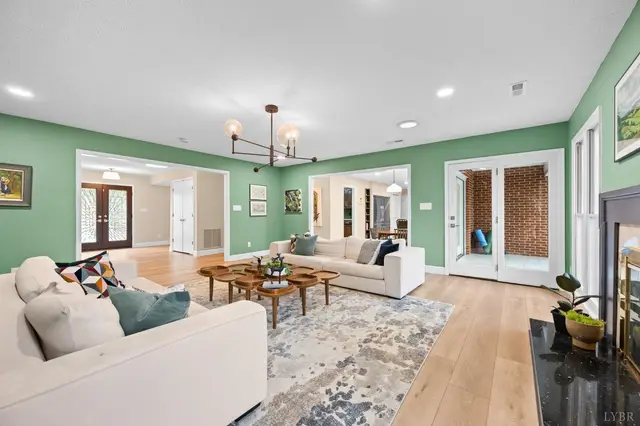 405 Meadowridge Drive, Lynchburg VA, listing photo 9 of 12