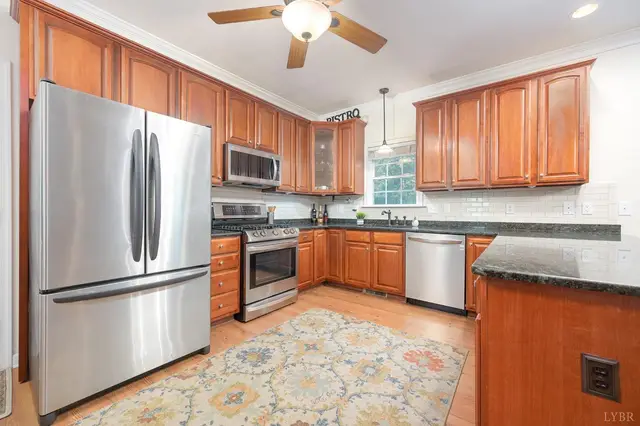 421 Harvest Court, Lynchburg VA, listing photo 8 of 12