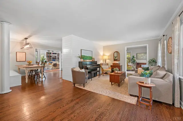 4401 Montgomery Road, Lynchburg VA, listing photo 4 of 12
