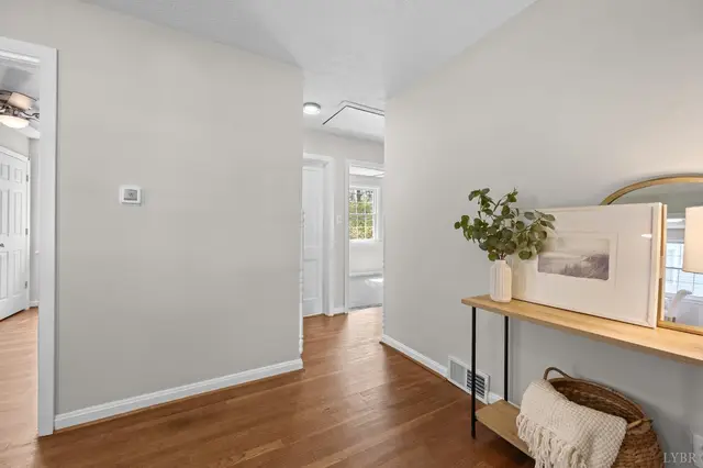 4525 Brooklawn Circle, Lynchburg VA, listing photo 5 of 12