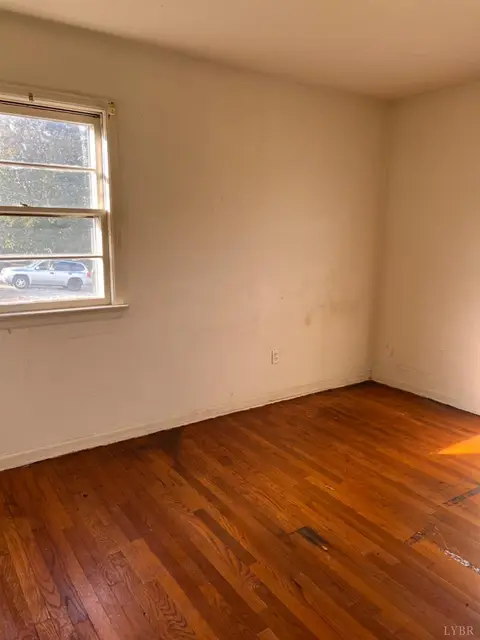 519 W E Monitor Road, Amherst VA, listing photo 11 of 12