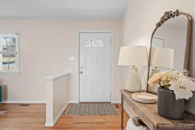 520 Old Trents Ferry Road, Lynchburg VA, listing photo 6 of 12